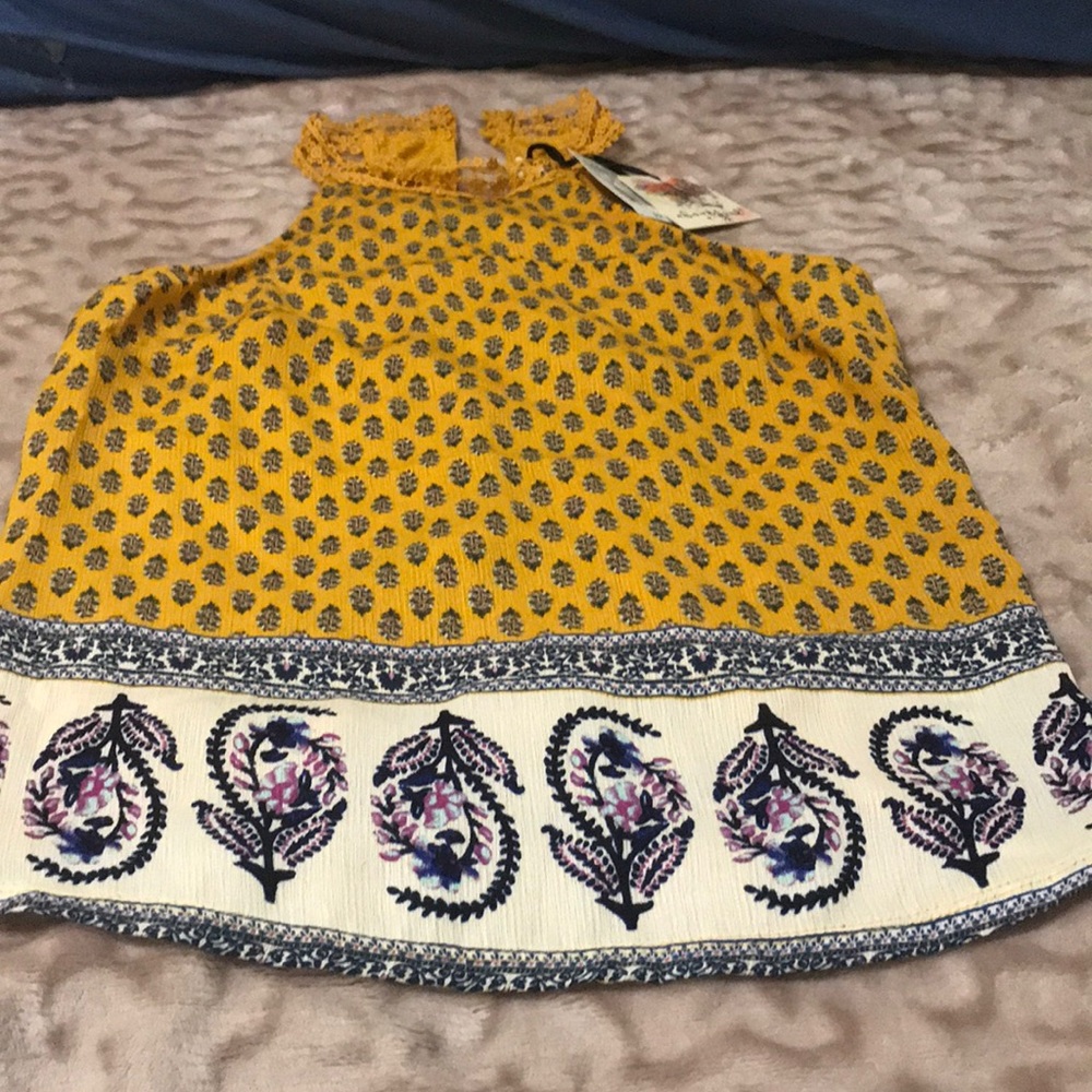 Pretty top NWT